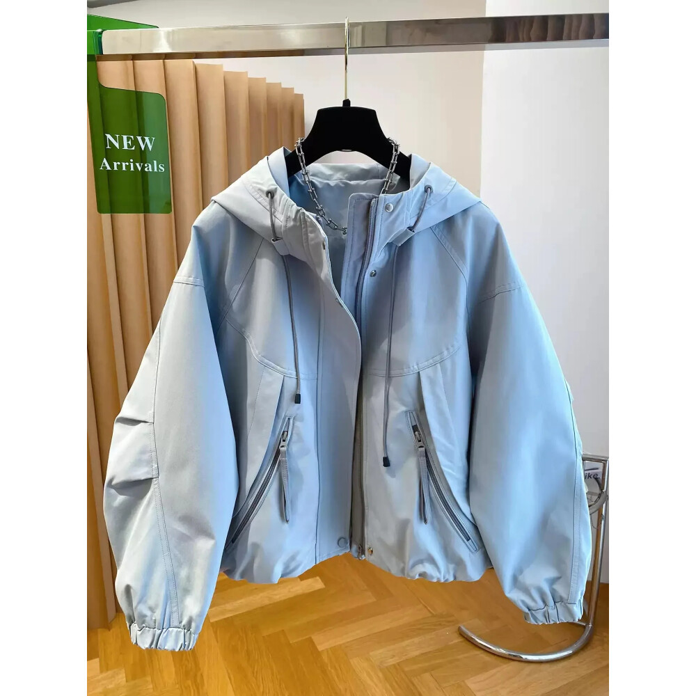 CHICMORE Jaket kasual dengan hoodie dan aksen kantung asimetris trendy