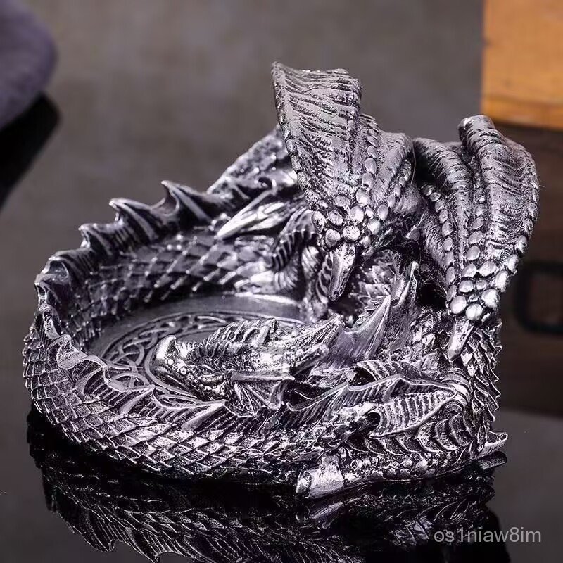 Asbak pria berbentuk naga, desain mewah
