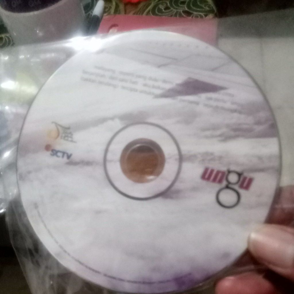 cd musik no cover melayang ungu