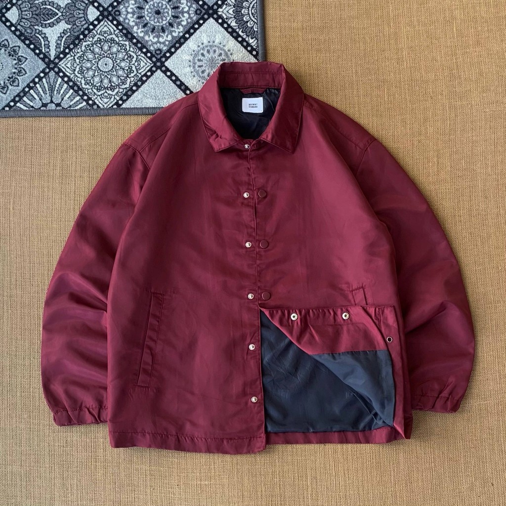 jaket 
Browny size S (seperti baru) 100% original 170826W
