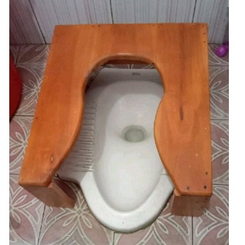 Kursi WC Toilet Duduk Untuk Orang Tua/Ibu hamil
