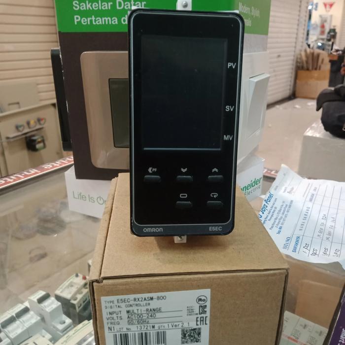 temperatur controller OMRON E5EC-RX2ASM-800 OMRON