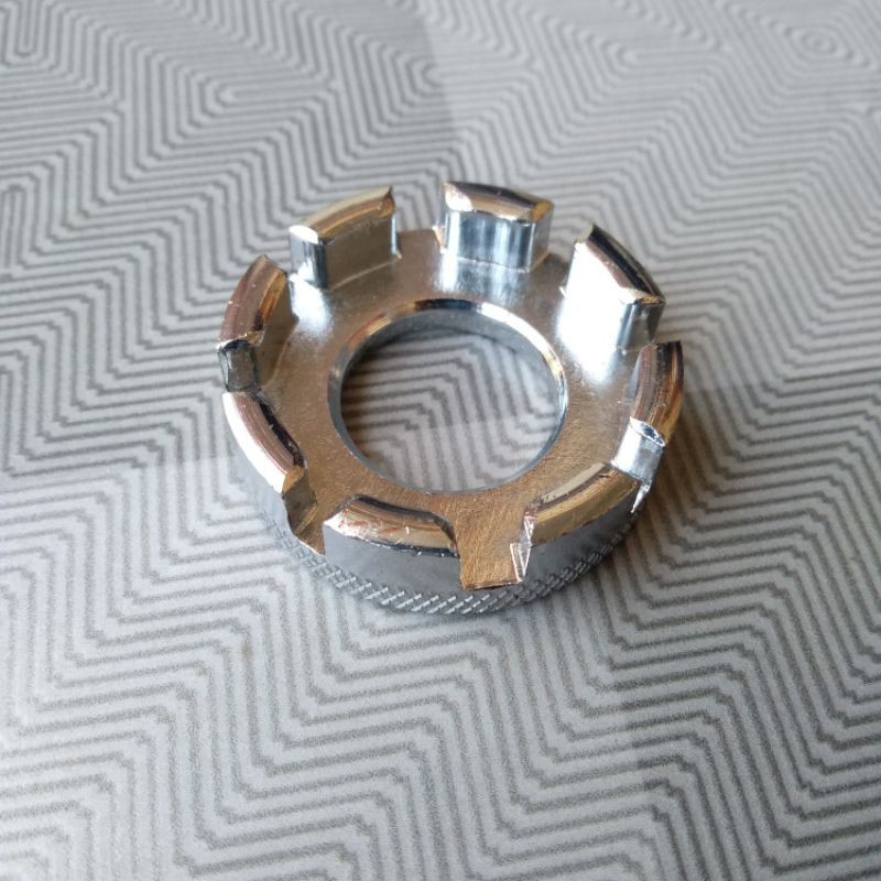 Foto Tool Kunci untuk setting ruji jari jari spoke wheelset sepeda