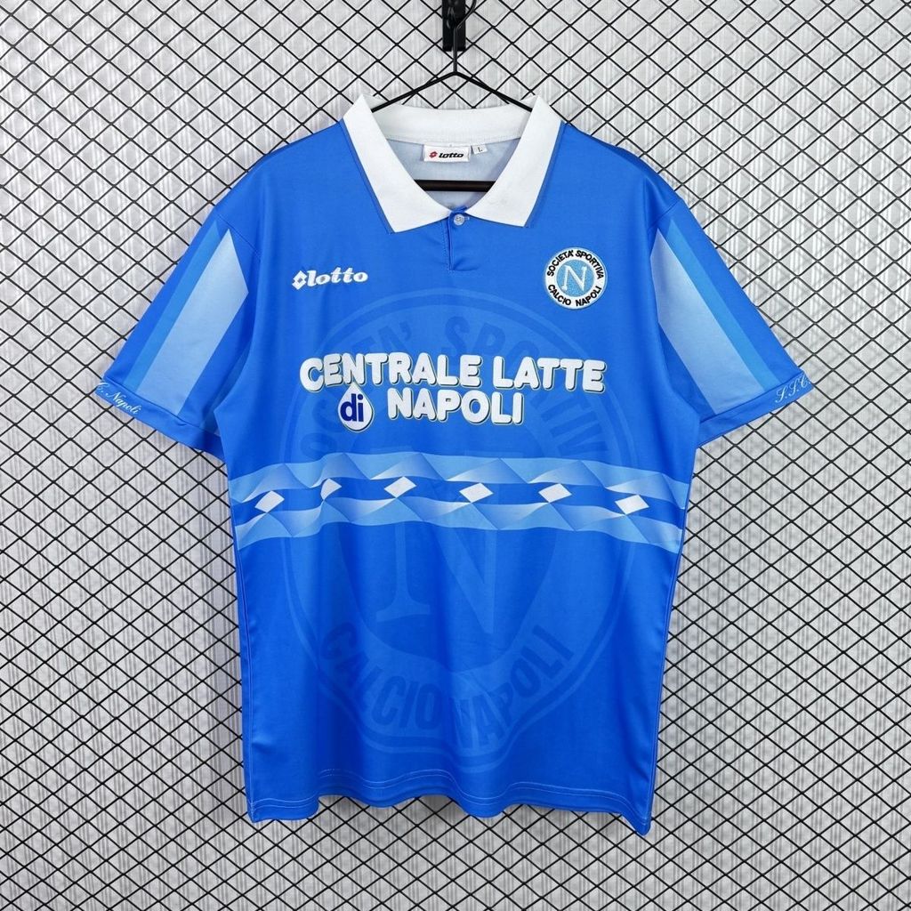 1996 / 97 Lengan pendek jersey retro rumah Napoli