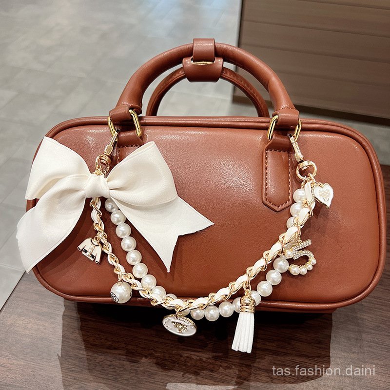 Dekorasi Gantungan Tas Komuter Fashion Mewah untuk Wanita Aksesori Pita Dekoratif Rantai Gantung Tas