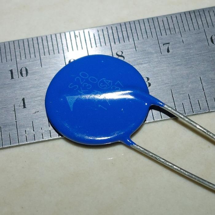 S20 K30 S20K30 B72220S300K101 Epcos MOV Leaded Varistor 47VAC 2kA 47V 20MM Metal Oxide TERBAIK...