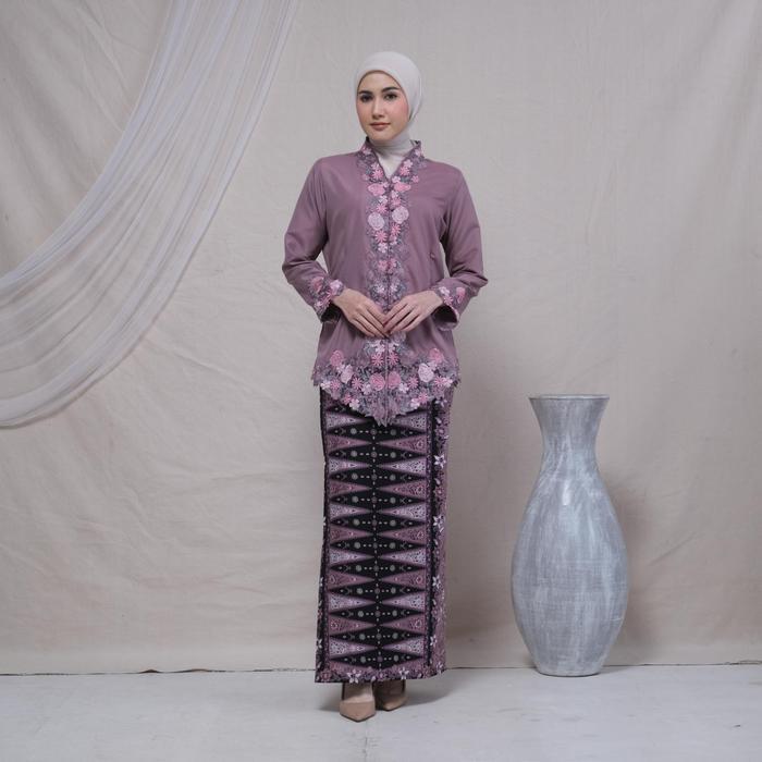 Set Kebaya Adeeva Series Kebaya Encim Kebaya Bordir Kutu Baru Tradisional - Set Hitam, S