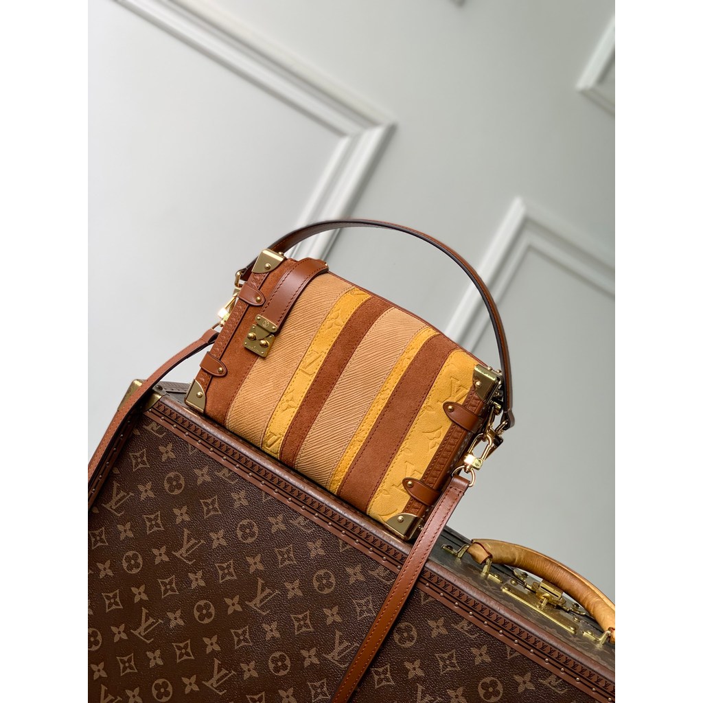 [ Pre-Order ] LV Side Trunk MM Color‑Block Suede Box Bag, Women's Top‑handle & Crossbody Handbag