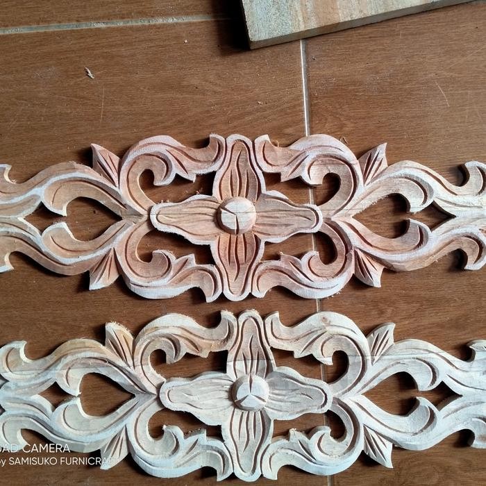 Kayu ukir tempel mahoni