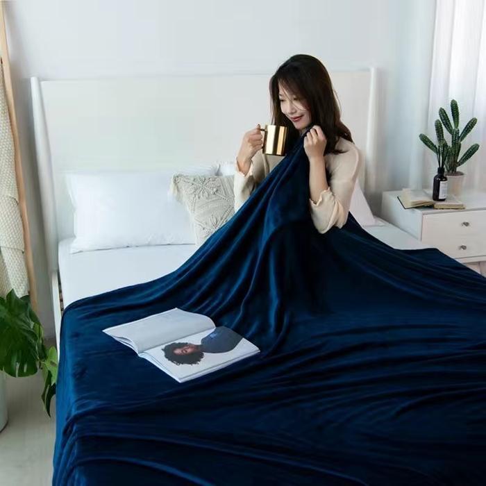 maison- Selimut Polos Tebal Super Lembut 150X200 Impor Termurah Terlaris