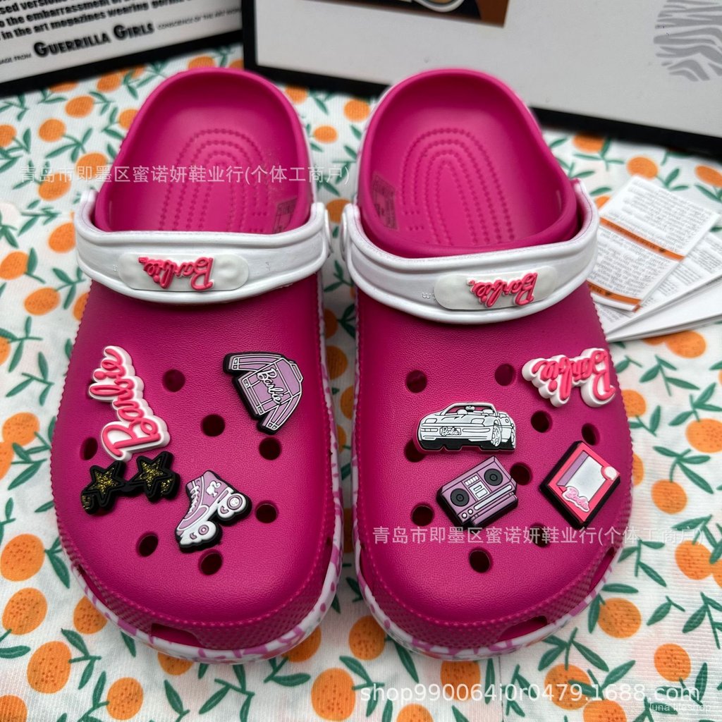 Sendal clog bergaya kartun Barbie untuk anak-anak, perempuan, dan balita, sandal pantai berujung ter