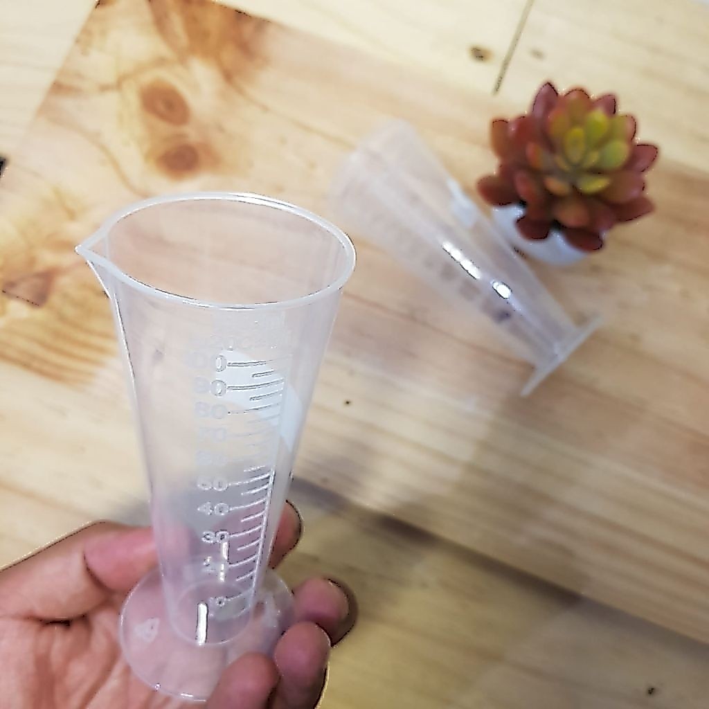 Gelas ukur plastik pp 100ml/ gelas ukur