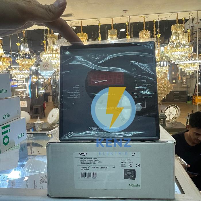 Varlogic RT6 regulator 6step schneider