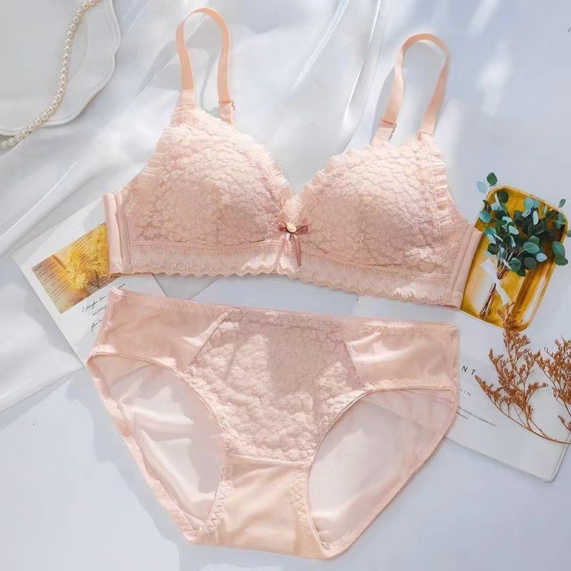 Bra Push-Up Dada Kecil Tipis Tanpa Kabel Koleksi Bra Samping