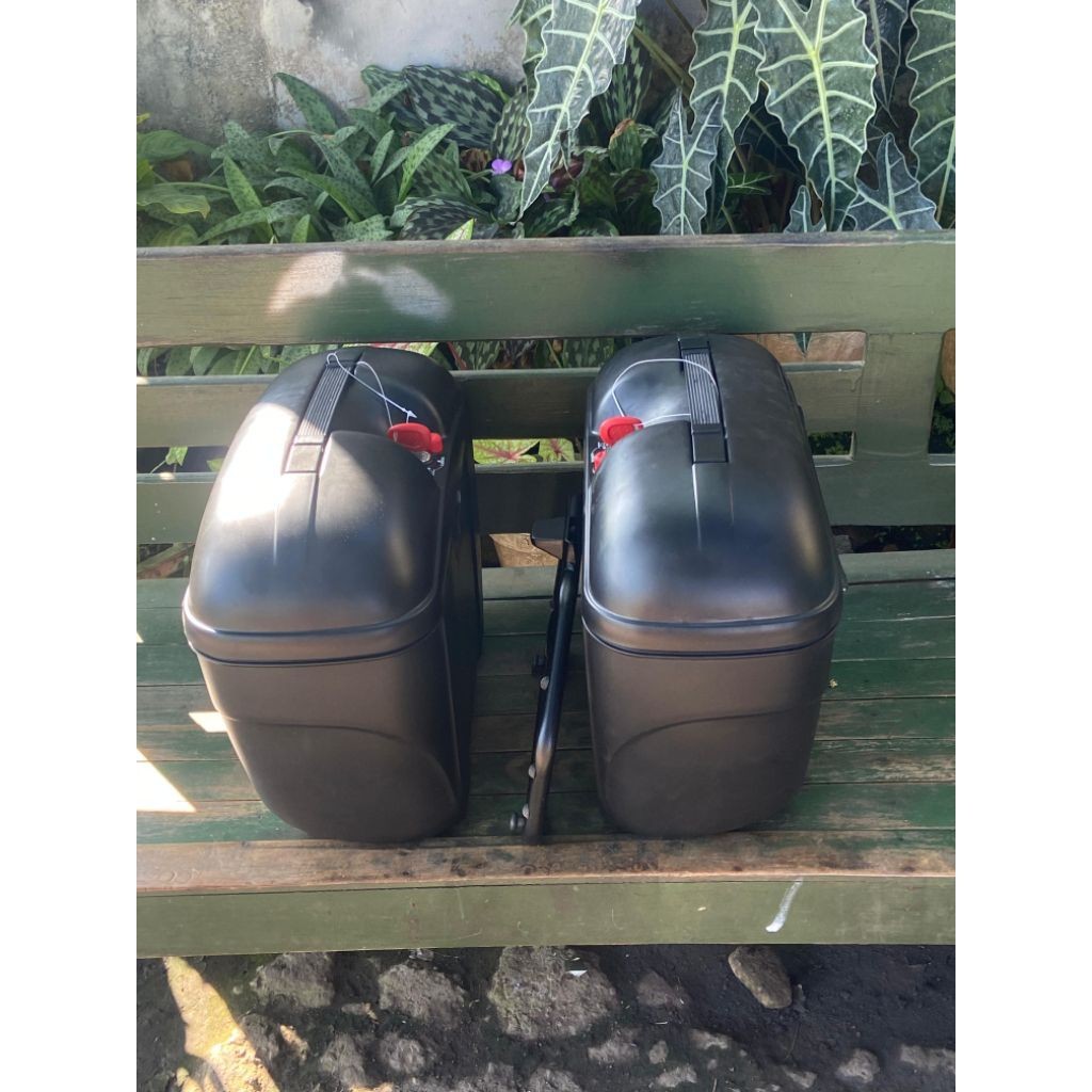 SIDE BOX KANAN KIRI/BOX SAMPING GIVI E21+BRACKET GIVI SB2000 . wzk