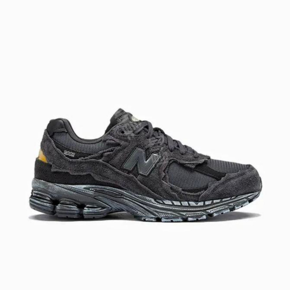 Sepatu NB Sneakers New Balance 2002R Protection Pack Dark Grey