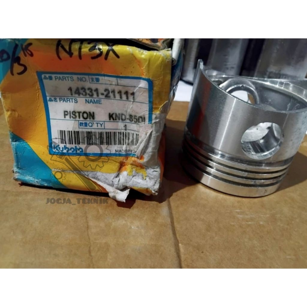 SPAREPART ORIGINAL Piston Kubota KND 85-DI / Piston Seker Mesin Diesel Kubota Type Lama KND-85DI