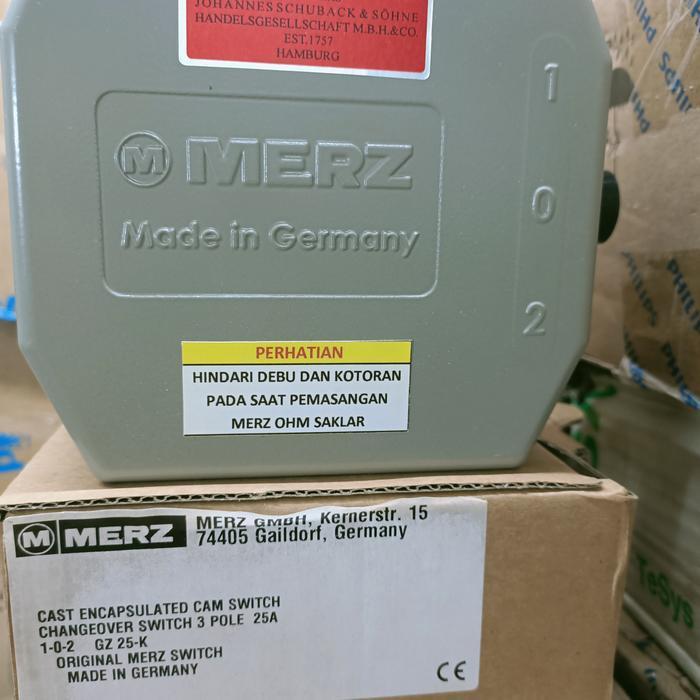 COS/ Ohm Saklar 3 pole 25A Merz