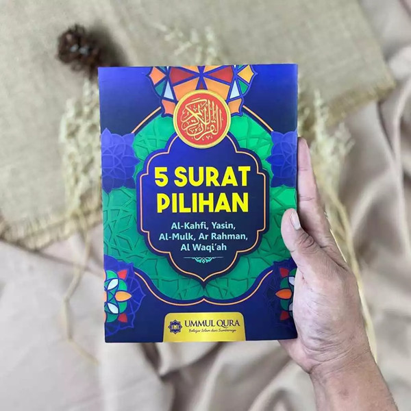 5 Surat Pilihan - Al Kahfi, Yasin Al Mulk Ar Rahman, Al Waqiah disertai Bacaan Latin
