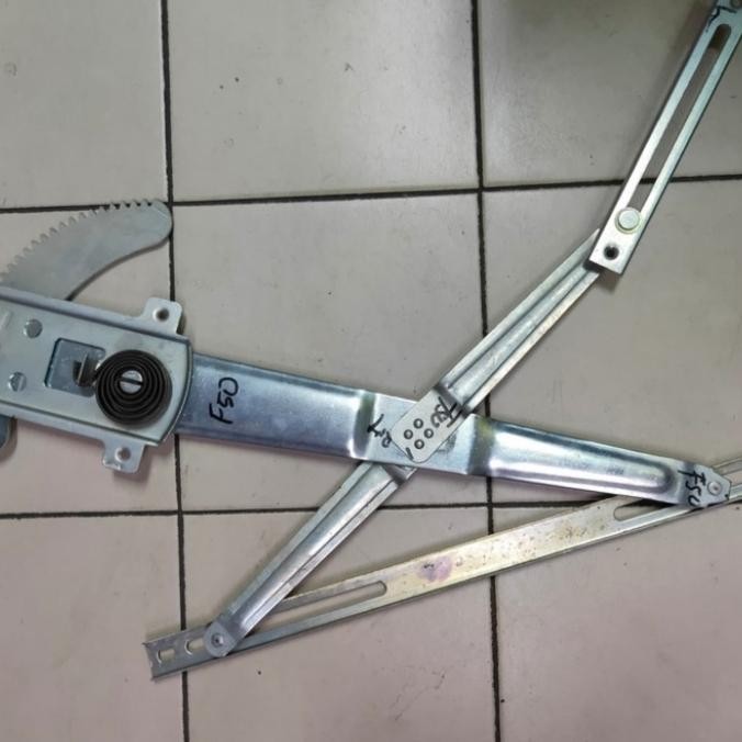 Regulator kaca depan Daihatsu Taft F10 dan Taft F50 quality