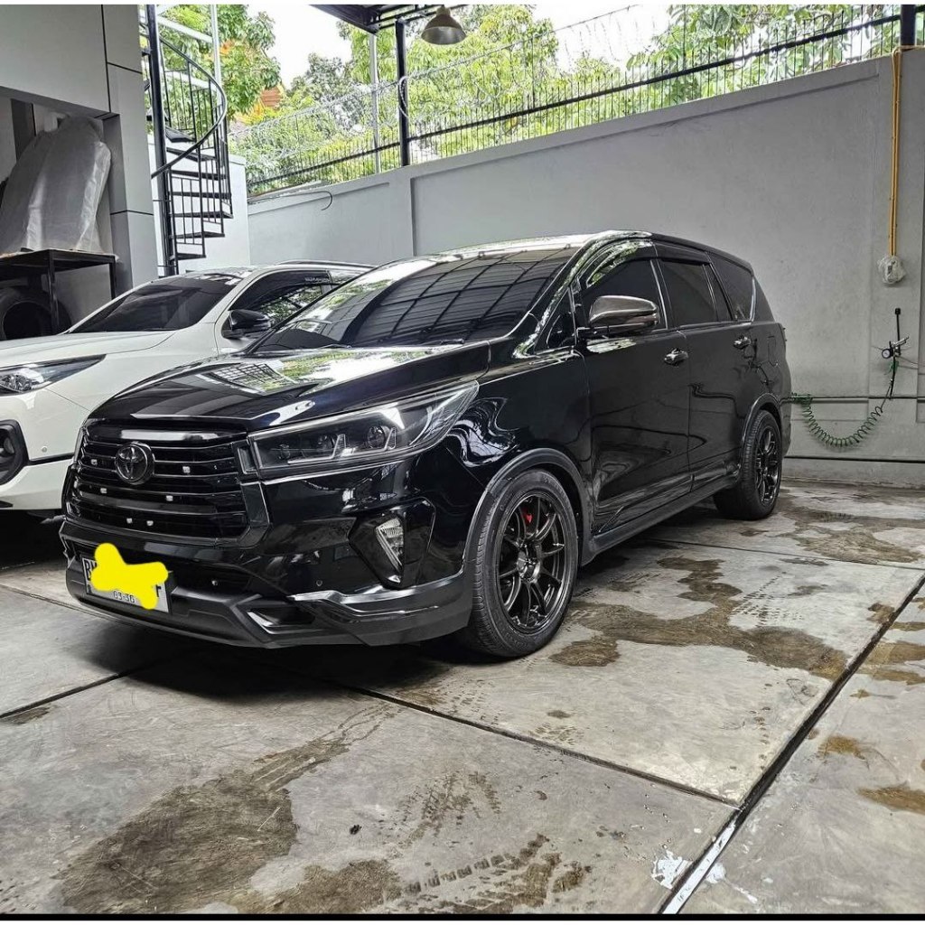 body kit innova Bodykit kijang Innova reborn venturer 2021-2025 body kit venturer