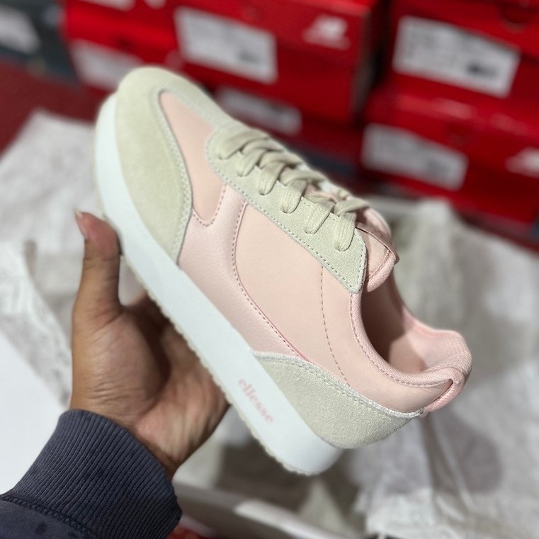 Sepatu Wanita Ellesse Avery Women Pink Casual Original BNIB Resmi