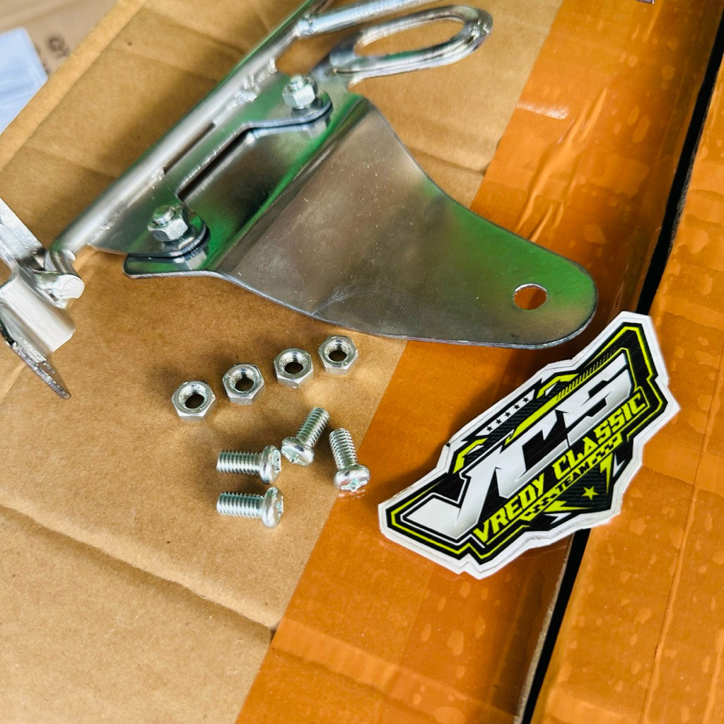 baut kupingan lampu ninja ss (baut set mur kupingan lampu ninja ss) 4PCS