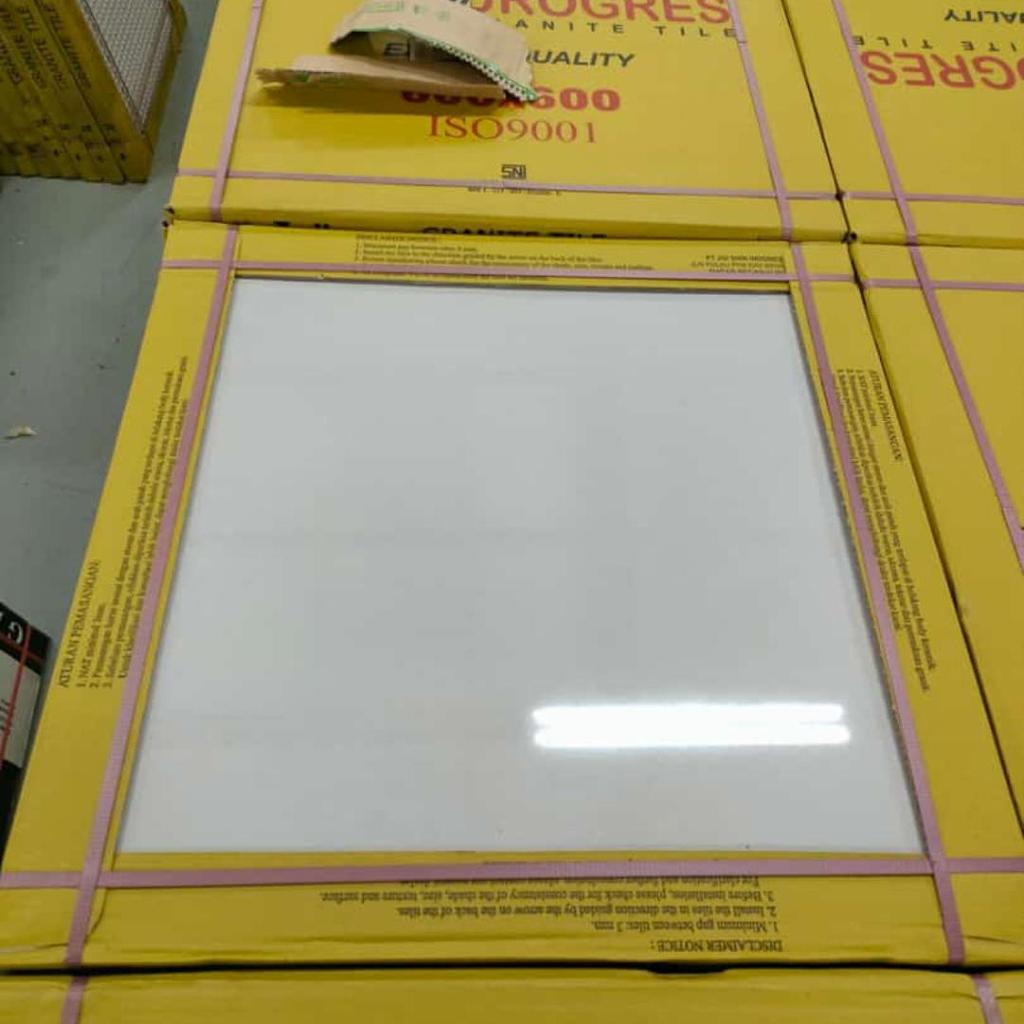 granit eurogress 60x60 cream marble kw 1 Glazed polis