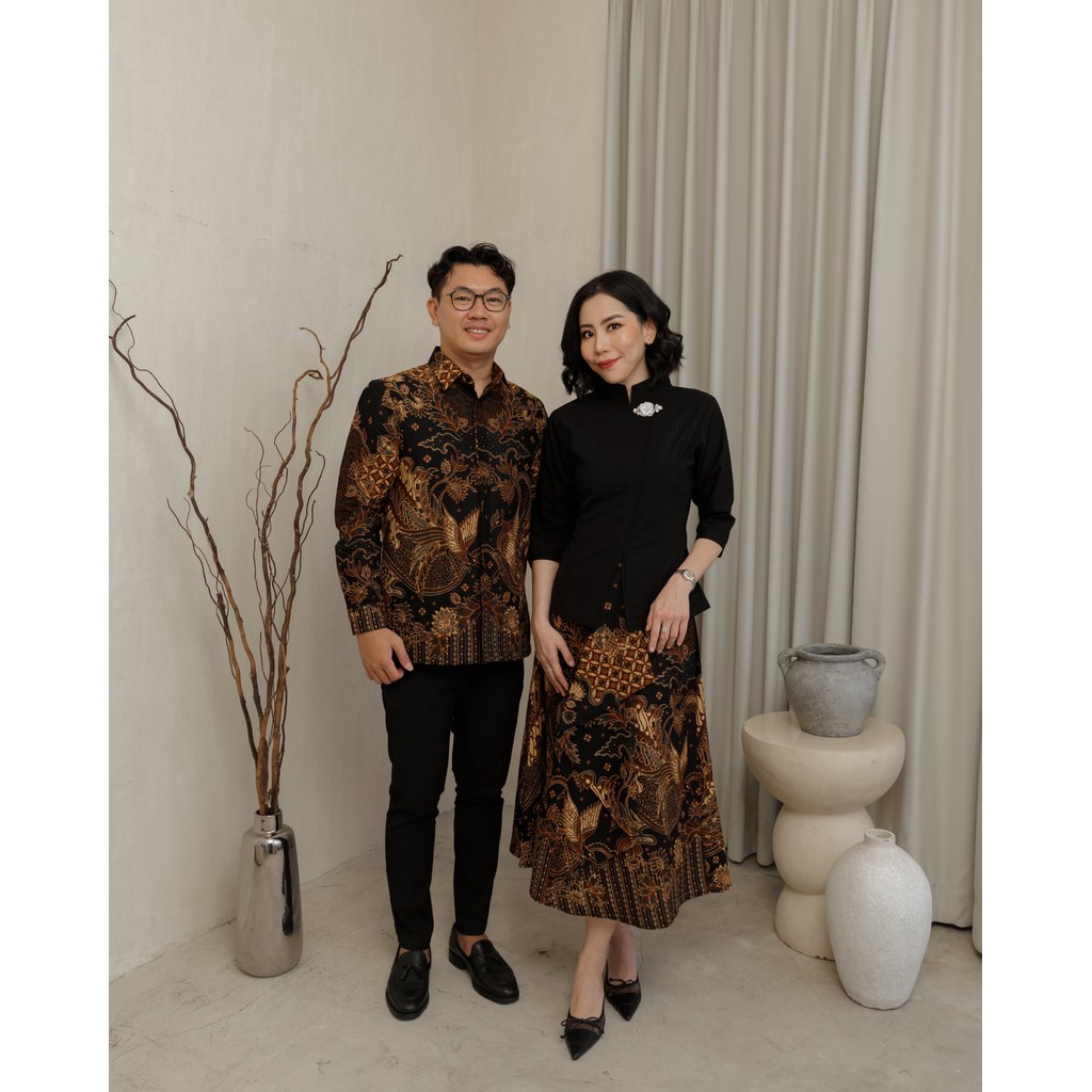 Tradiciobatik Byan Couple Bigsize Kemeja Pria Lengan Panjang Formal dan Setelan Kebaya Wanita Kekini