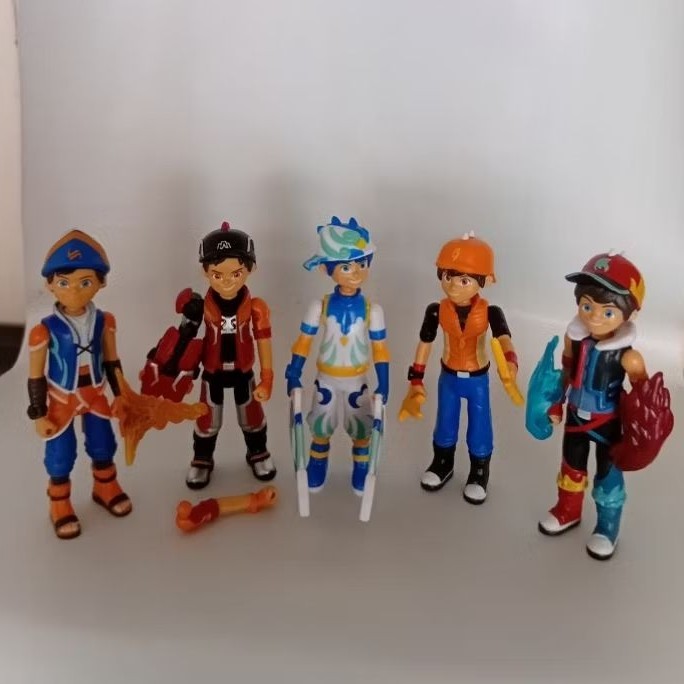 SEKAMBANGAN Mainan Action Figure Boboiboy Halilintar