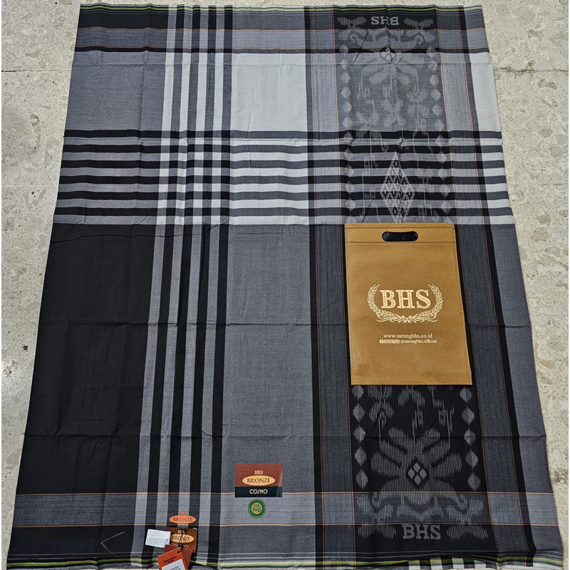 Sarung BHS Cosmo Polos Hitam GOLD bhs hitam polos bhs polos warna