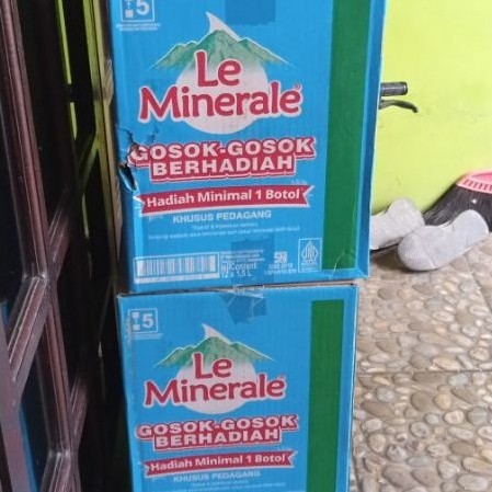 LE MINERALE 1500ML BOTOL/LE MINERALE 1,5LITER/LE MINERALE 1,5L/LE MINERALE/LEMINERALE