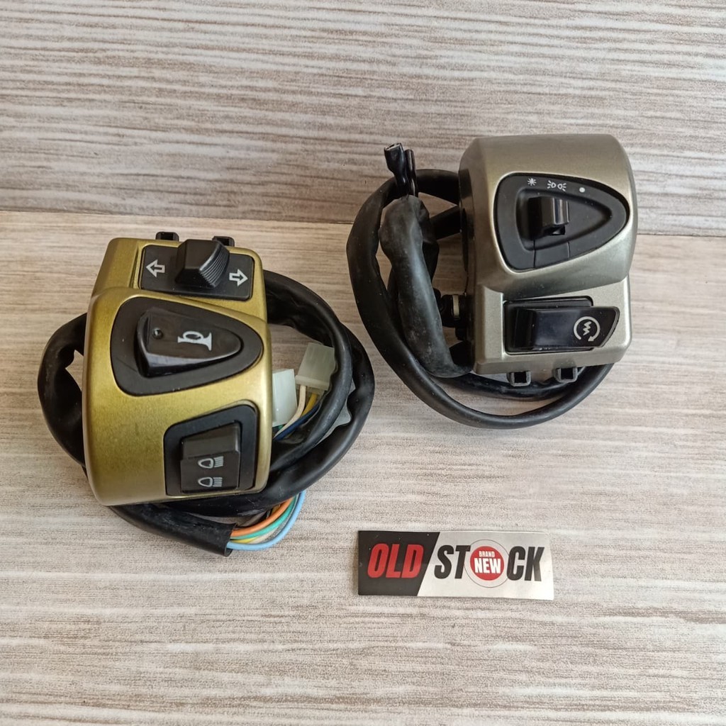 HOLDER SAKLAR SEBELAH KANAN KIRI SWITCH LAMPU MOTOR HONDA SCOOPY/COD