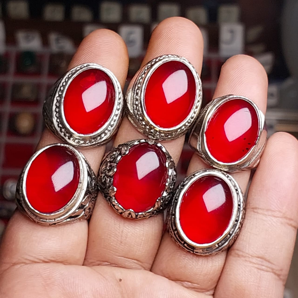Cincin Merah Siam Wulung / Batu Akik Merah Siam Merah Tua