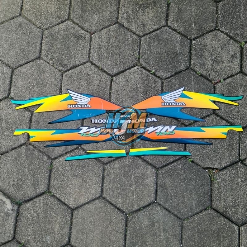 Striping Honda Win 100 Stiker Motor Lis Body Standart Tahun 2001