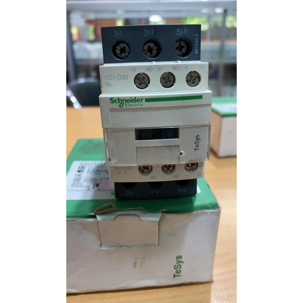 Contactor SCHNEIDER LC1D32BL / LC1D32BD 24VDC