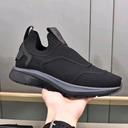 sepatu pria sneaker slip on cowok tanpa tali hitam men shoes run away slide ZA