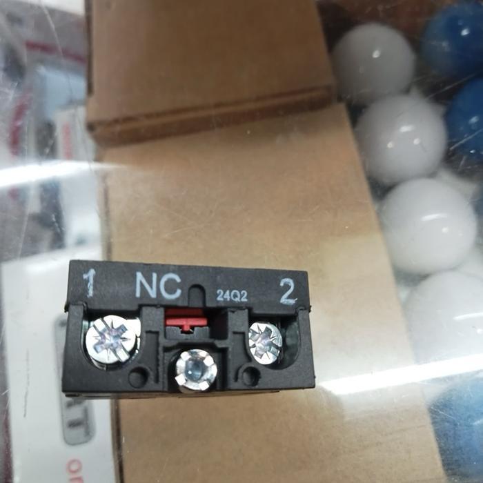 Kontak bantu NO NC push button