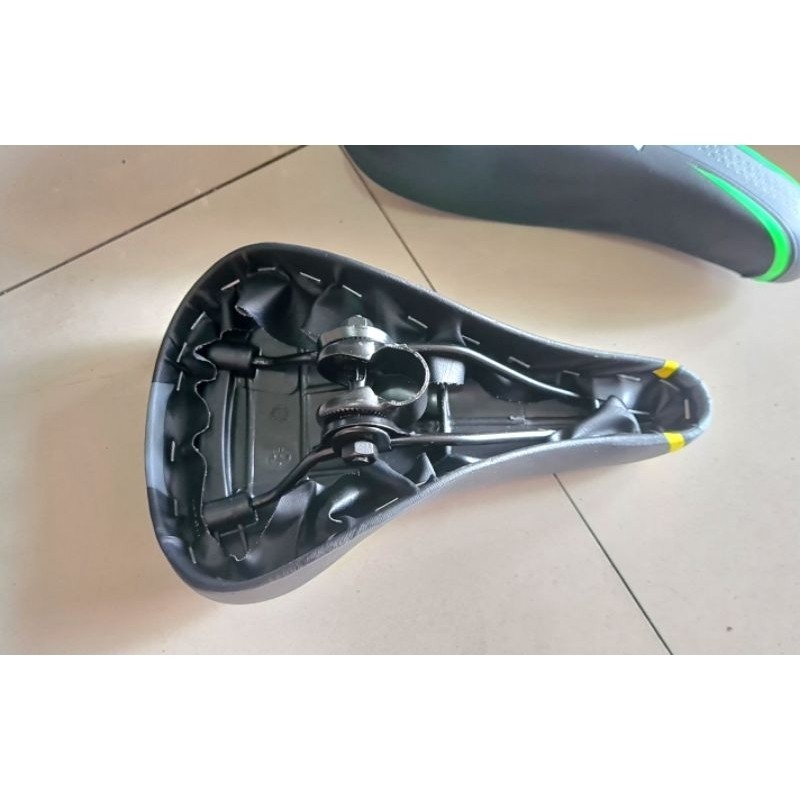 _% TERLARIS (( BMX GT Sadel )) Saddle Sepeda BMX Sadel BMX Model Sumax Jok Sepeda Anak BMX Yq-7