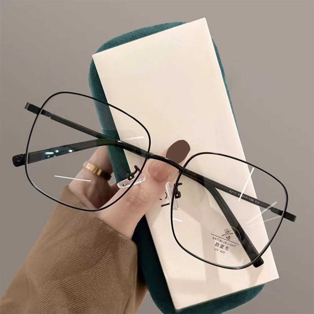 Big Frame Anti-UV Blue Rays Glasses Daily Vision Care Ultra-light Myopia Glasses Frame Metal Frame E