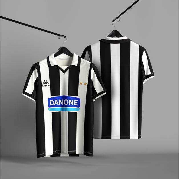 JERSEY JUVENTUS HOME 1994-1995/ JERSEY RETRO / JERSEY VINTAGE / JERSEY ISLAM / JERSEY BAND / JERSEY 