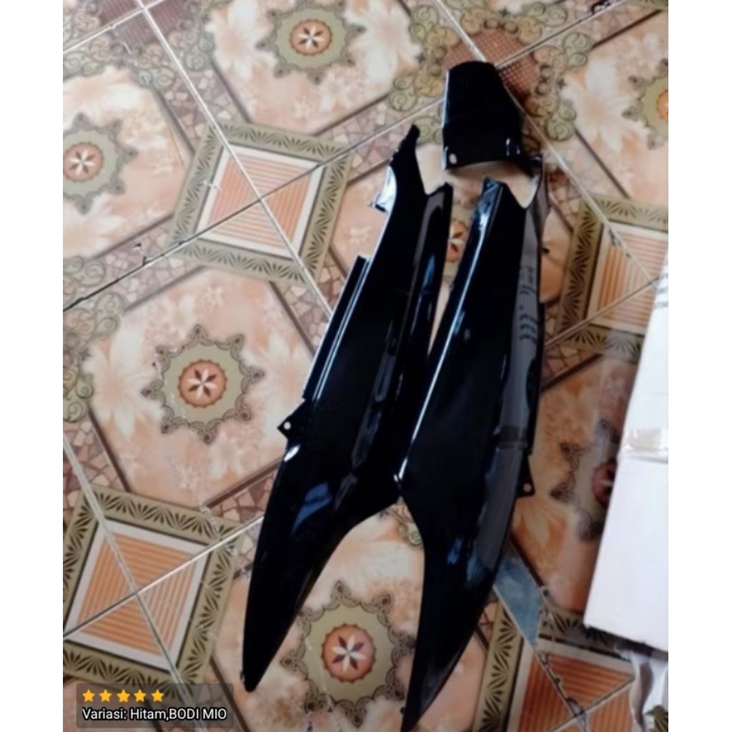 COVER BODY BELAKANG KIRI KANAN HITAM MIO SPORTY KARBURATOR 2004 - 2011