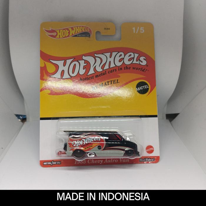 Hotwheels Premium 1985 Chevy Astro Van Ban Karet Base Besi