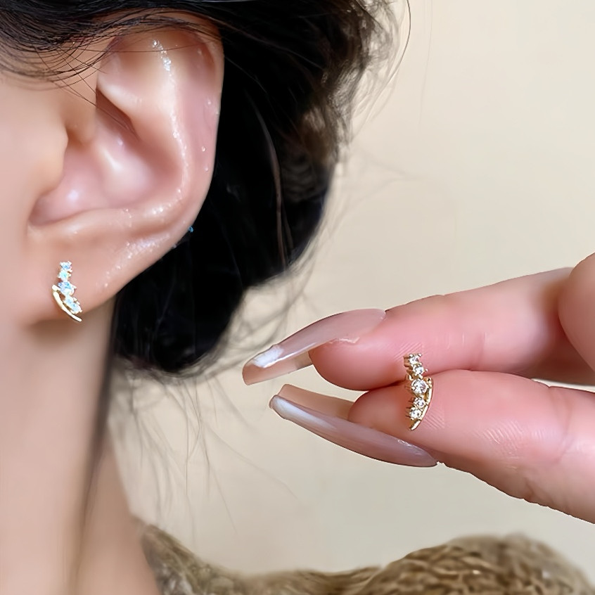 [JOJO Jewelry]Anting Bulan Sabit Zirkon Emas Anti Karat, Perhiasan Stylish FF507