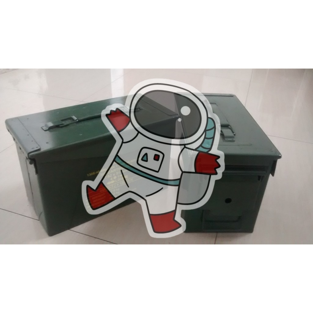 Box -Kotak Besi Bekas Peluru Pindad