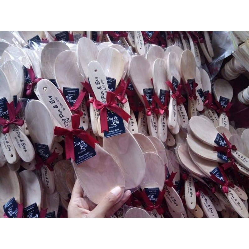 SOUVENIR PERNIKAHAN MURAH SOUVENIR PERNIKAHAN MURAH UNIK SOUVENIR PERNIKAHAN CENTONG KAYU KEMAS