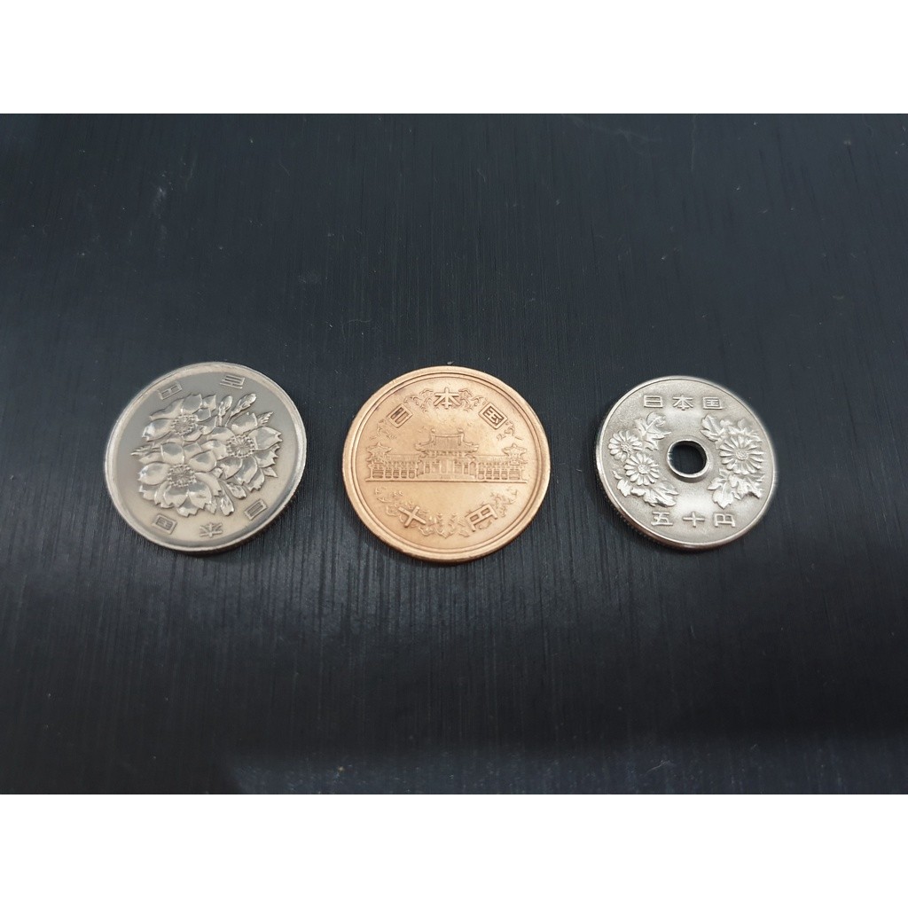 (READY STOK) Uang Koin Kuno Jepang Set ( 100 Yen 50 Yen 10 Yen ) (TERLARIS)