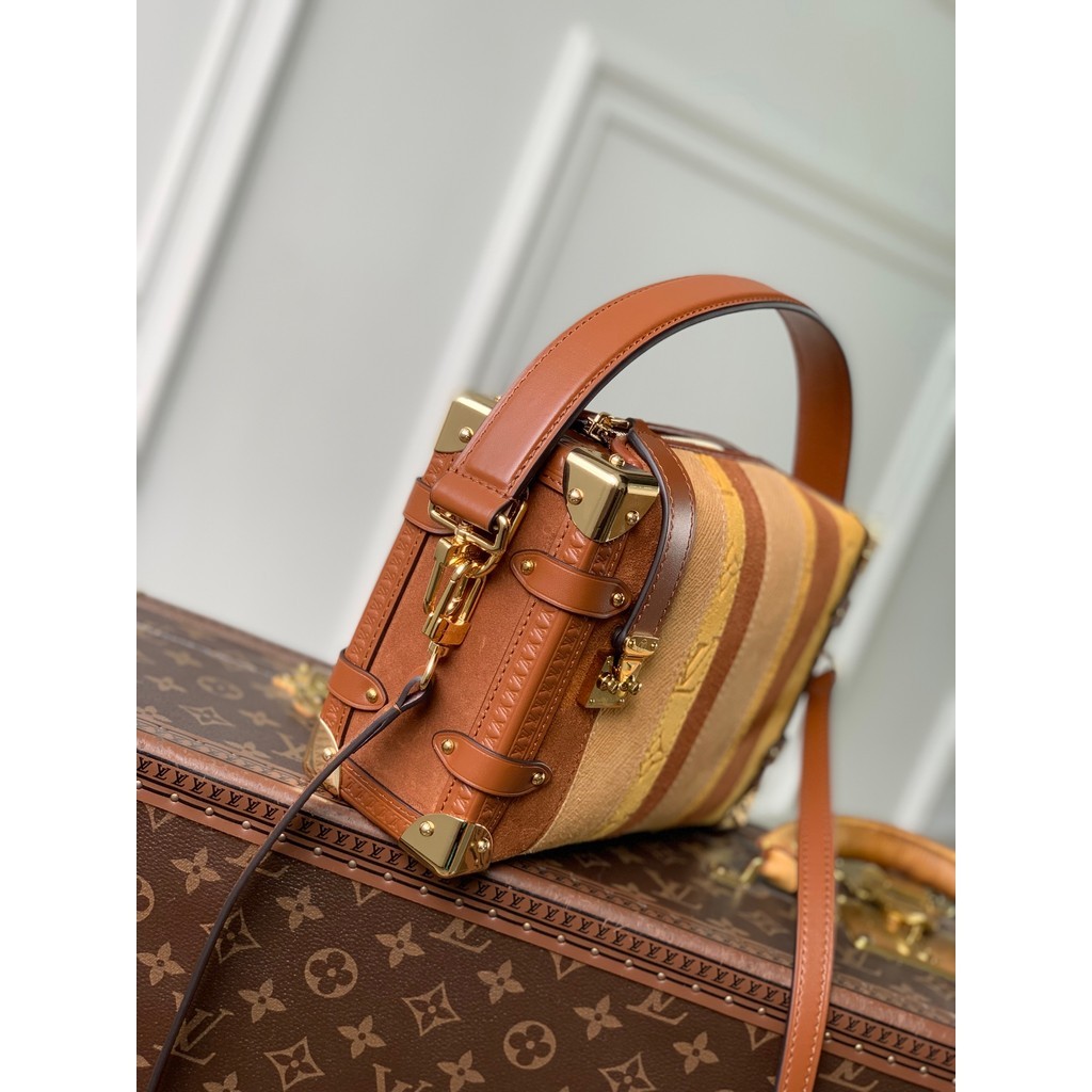 [ Pre-Order ] LV M29662 Side Trunk MM, Vintage Suede, Women's Top‑handle & Crossbody Handbag