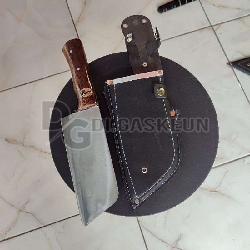 DG GOLOK CACAH DAGING DAN TULANG