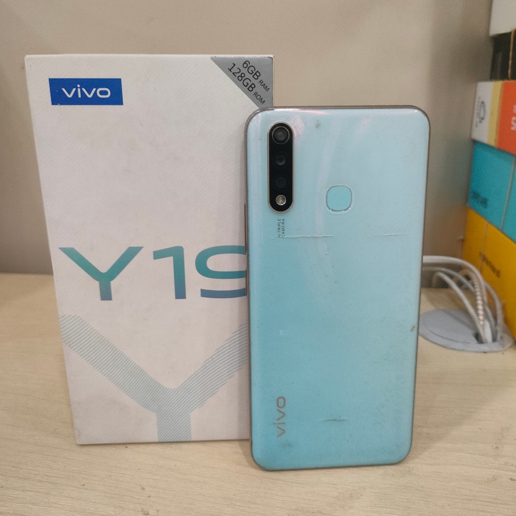 Handphone Vivo Y19 Ram 6/128Gb (Cek Deskripsi Minus 1)790193